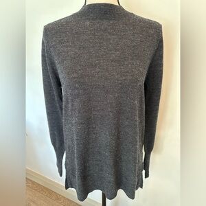 Badgley Mischka Merino  Wool Sweater Light Warm SZ M grey